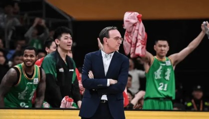 九游在线入口-胜深圳发布会！乌戈认可防守但不满失误，莫兰德强调磨合问题！|深圳男篮|张陈治锋|王岚嵚|付豪|辽宁男篮_新浪体育_新浪新闻